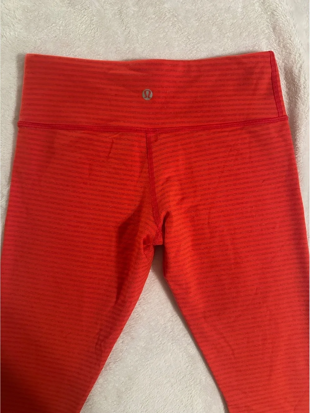 Lululemon Cropped Athletic Leggings - Heathered Striped Orange / Red - Size 6